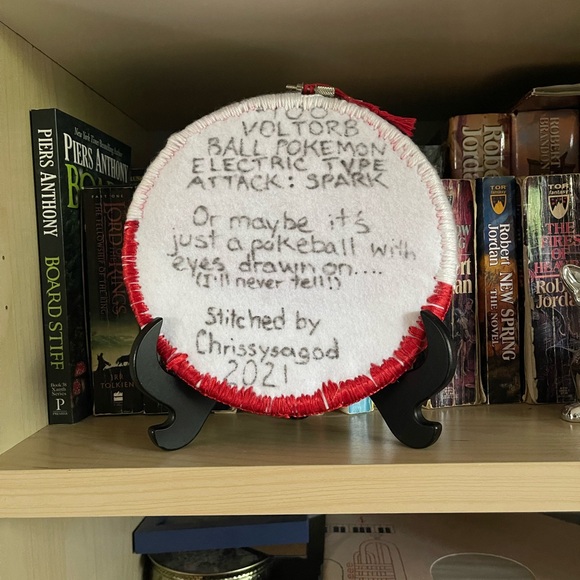 Pokemon Punch Needle - Voltorb - Picture 2 of 4